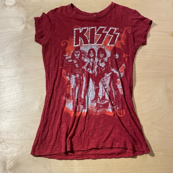 KISS Graphic Red T-Shirt on Pimatee Tag XL (IQ) - Picture 2 of 13